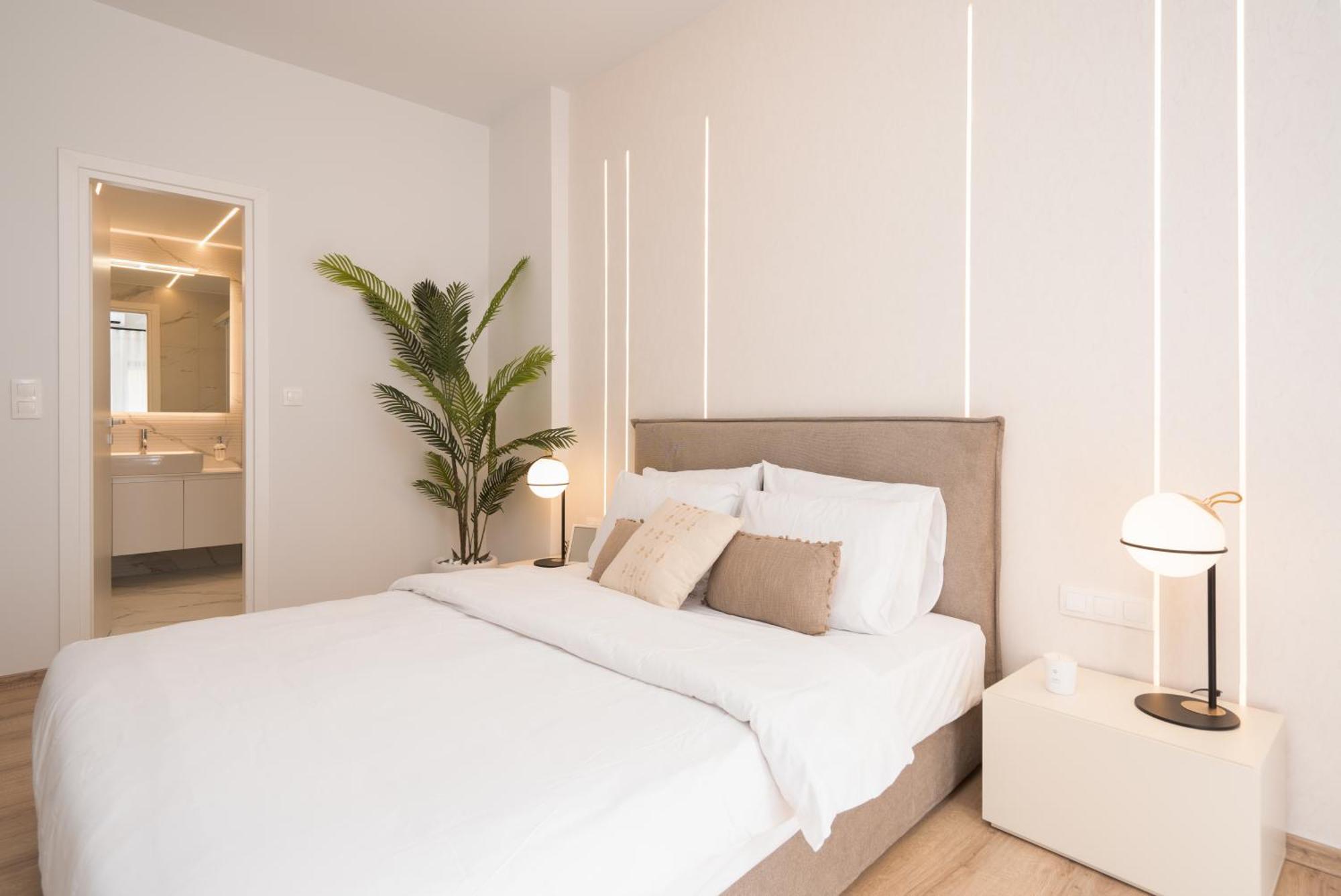 Luxury Apartment Next To The National Museum Atina Dış mekan fotoğraf